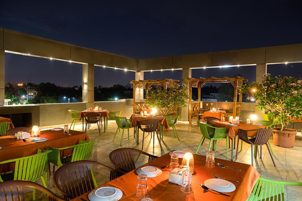 Treebo Premium Grand Emerald Pimpri-Chinchwad Luaran gambar
