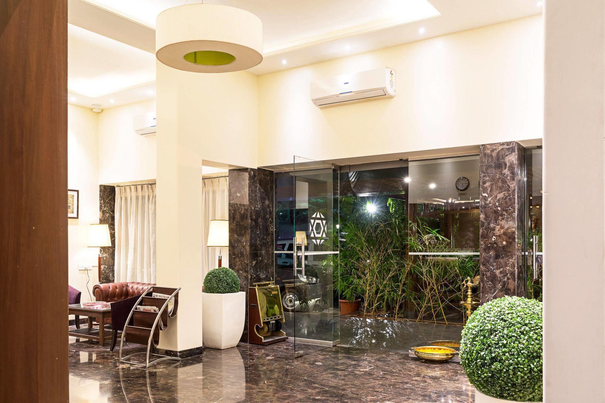 Treebo Premium Grand Emerald Pimpri-Chinchwad Luaran gambar