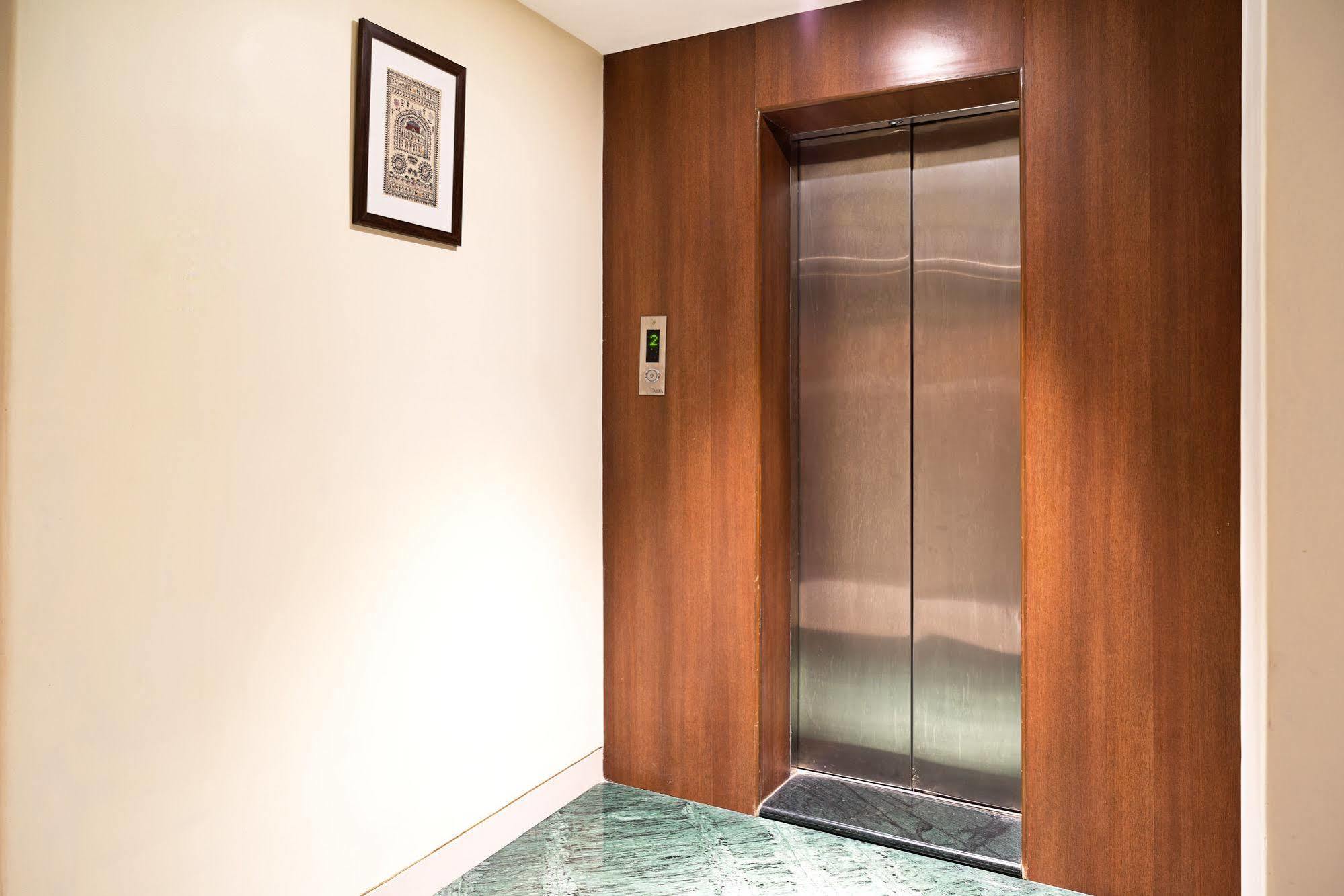 Treebo Premium Grand Emerald Pimpri-Chinchwad Luaran gambar
